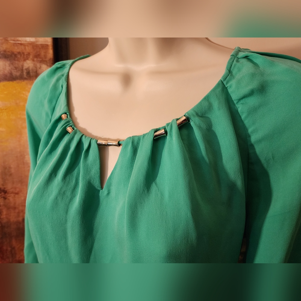 White House Black Market Green Fashion Top